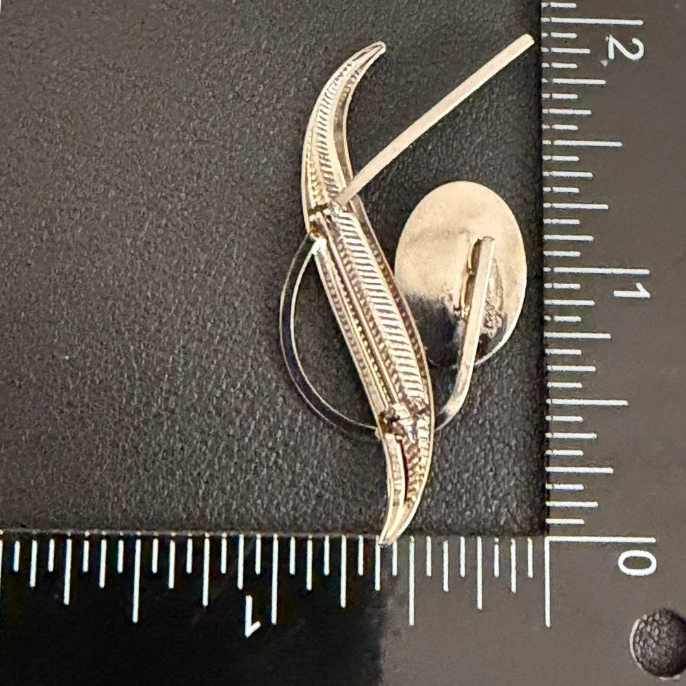 Vintage Brooch Mermaidcore Silver Tone